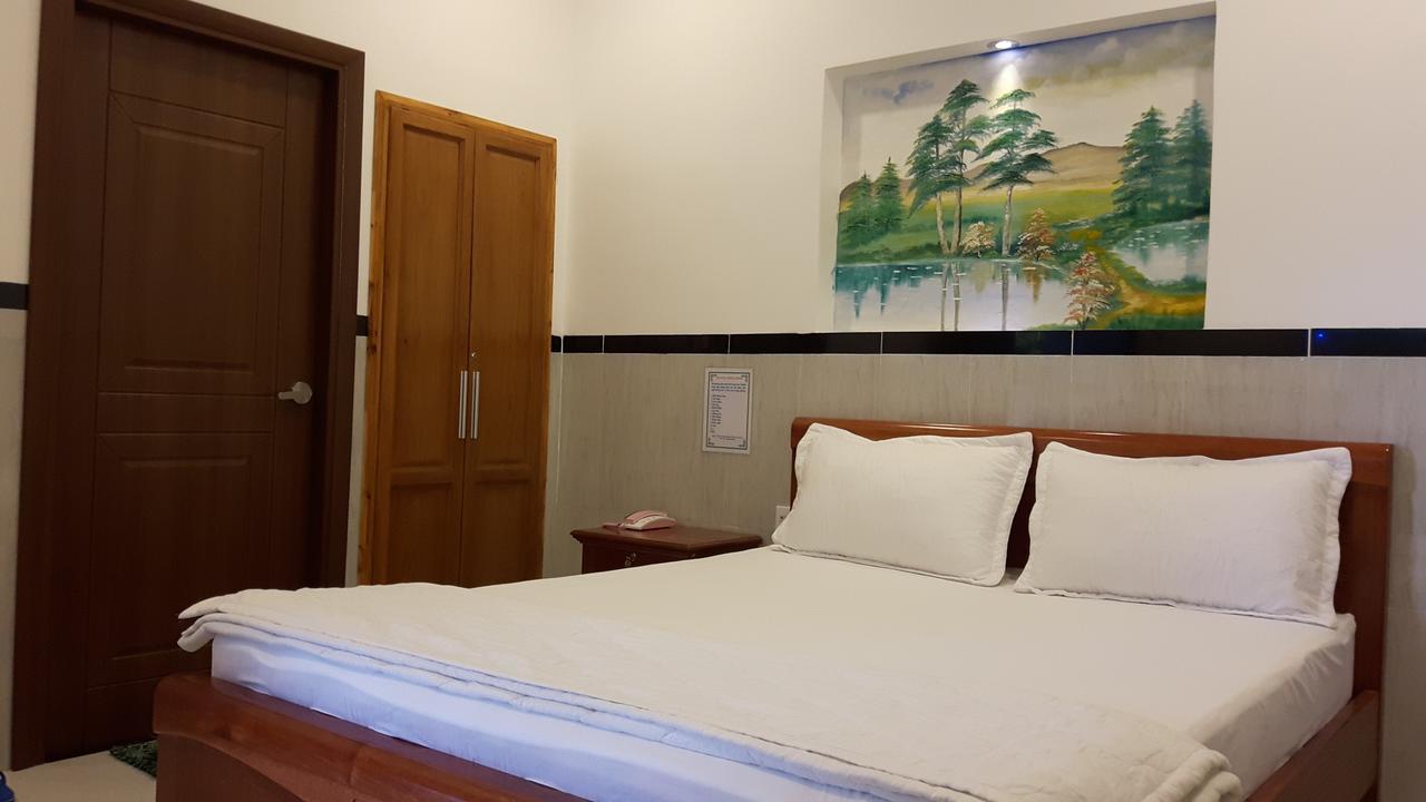 Motel Hoang Gia Long Khanh Buitenkant foto