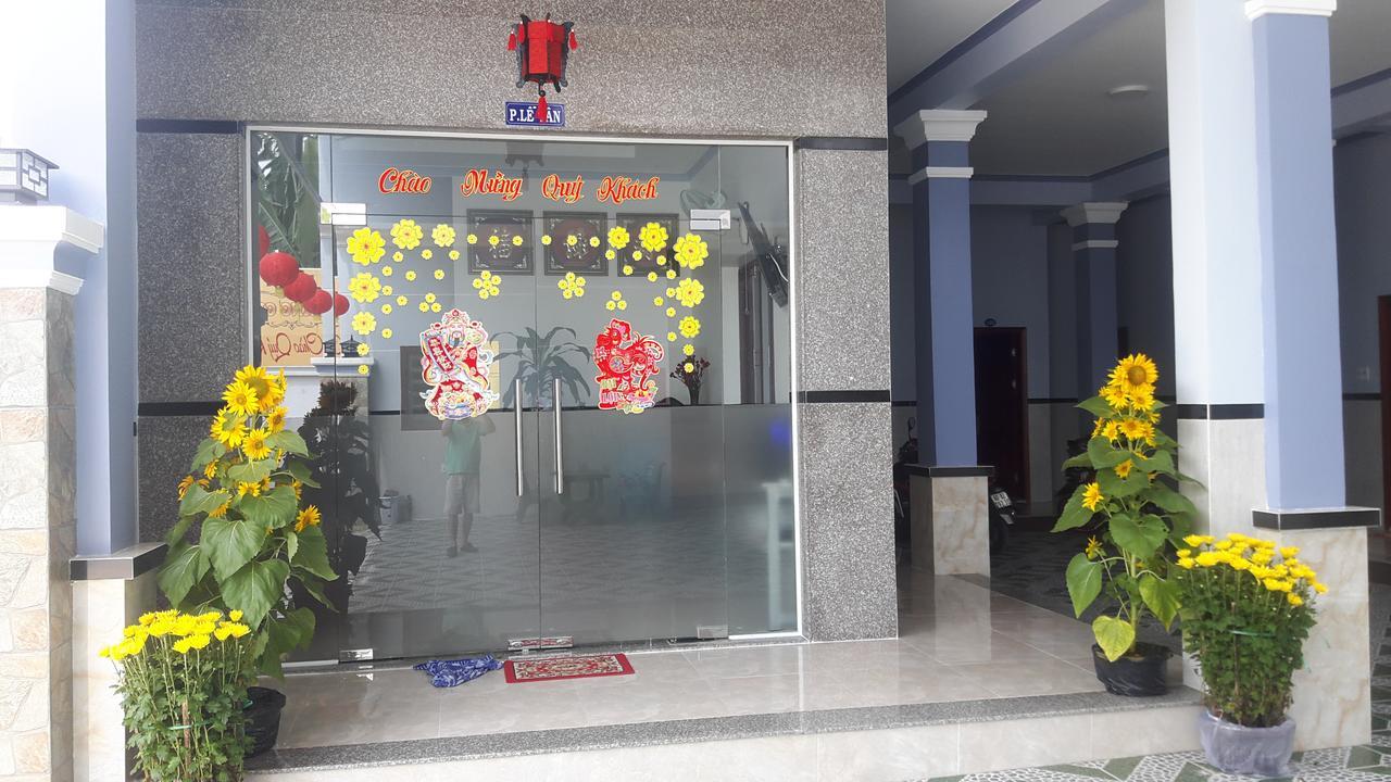 Motel Hoang Gia Long Khanh Buitenkant foto