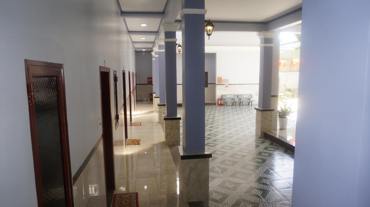 Motel Hoang Gia Long Khanh Buitenkant foto